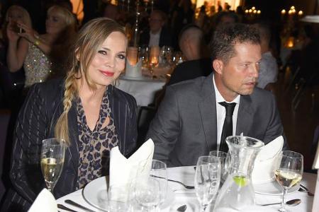 ...ein paar Jahre zuvor tat dies Regina Halmich. Ob die mehrmalige Weltmeisterin im Fliegengewicht aber immer noch einen sta...