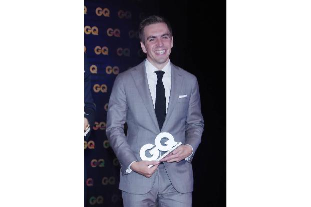 ...Ikone des Sports ist Philipp Lahm, der auch ohne seine Nationalelf seine Trophäen abräumen kann. Im Team waren diese...