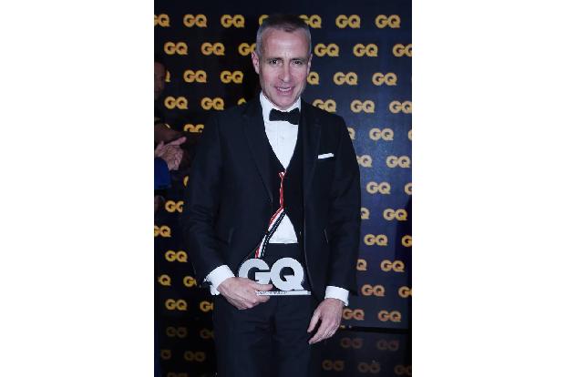 ...keine stylishen Tipps des Models. Von Thom Browne wohl eher, denn der ist schließlich der Designer des Jahres - wenn das ...