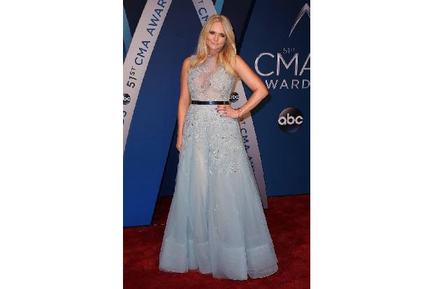 ...Miranda Lambert wurde als beste Sängerin des Jahres ausgezeichnet. Daneben erhielt Jon Pardi einen Preis als Newcomer des...
