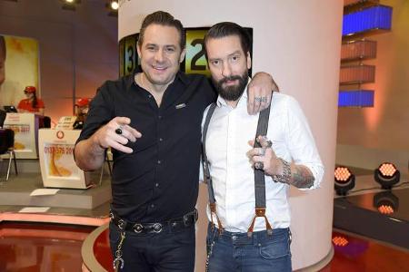 ...Alec Völkel und Sascha Vollmer von The BossHoss können sich also sicher sein, dass der Lohn ihrer Arbeit dort ankommt, wo...