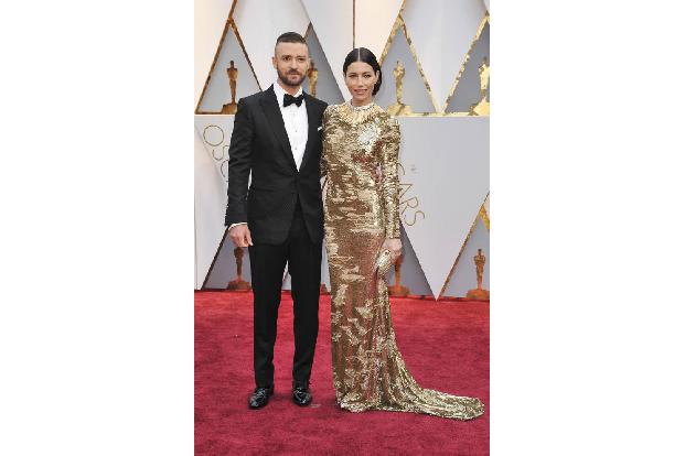 ...Jessica Biel, die vor Justin Timberlake tatsächlich mal von 2003 bis 2006 mit Chris zusammen war. Übrigens soll er des We...