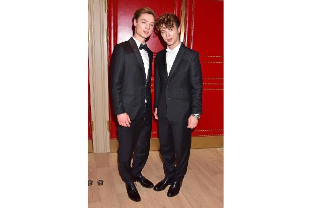 ...Lochis würde man ohne den jeweils anderen wahrscheinlich nicht erkennen. Tja, die Ballsaison ist offiziell eröffnet und s...