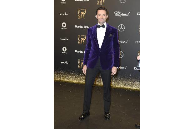 ...Hugh Jackman allerdings nicht lange genießen. Nachdem er sich seinen Bambi in der Kategorie Entertainment von einer schwä...
