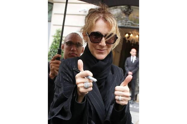 ...in Butter bei Céline Dion? Nach dem Tod ihres Ehemannes René Angélil haben ihr die Mode und ihr neuer Stylist wieder Mut ...