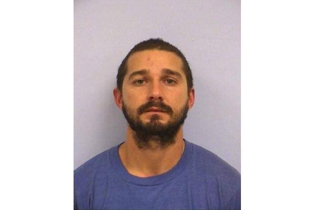 ...nicht das erste Mal, dass Shia LaBeouf mit der Staatsgewalt aneinander geriet. Vor knapp zwei Jahren etwa wurde der Star ...