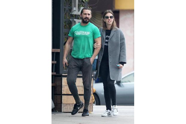 ...soll Shia LaBeouf im vergangenen Oktober seine Freundin Mia Goth geheiratet haben - in einer Kapelle in Las Vegas. Ob das...
