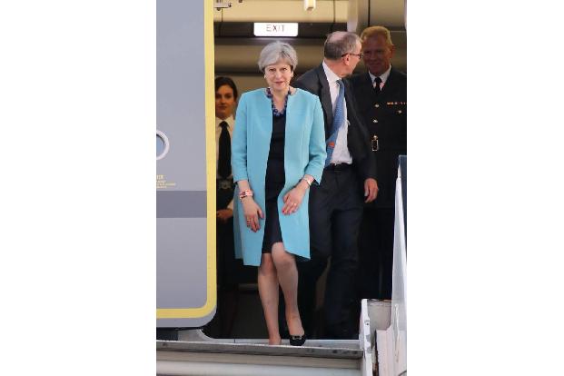 ...die Premierministerin Großbritanniens da handzahmer sein wird? Theresa May besuchte zumindest schon ein paar Tage vor dem...