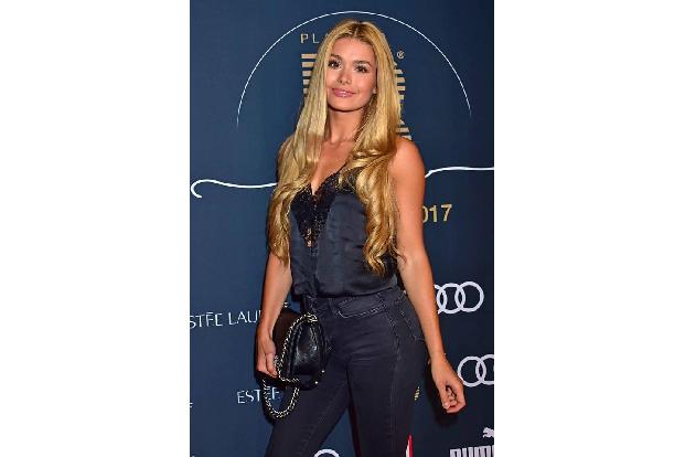 ...Jury Dinner Place to B Influencer Award in Berlin war das Who is Who der deutschen Influencer-Szene anwesend - allen vora...