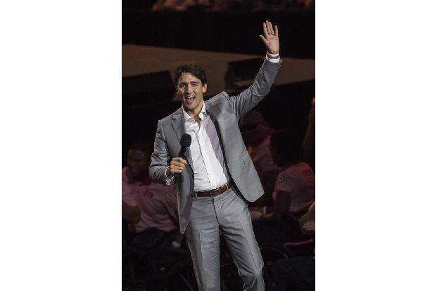 ...in verschiedenen Teams gegeneinander antreten. Der kanadische Premierminister Justin Trudeau war auch mit dabei und...