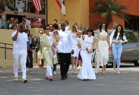 ...Drama definieren auch diese berühmte Brut: die Kardashian/Jenners. Sei es der Streit mit Caitlyn aka Bruce Jenner oder di...