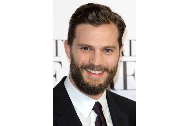 ...schließlich kein Mann. Jamie Dornan trägt sowieso angeblich lieber einen Bart, musst sich aber für seine Paraderolle als...