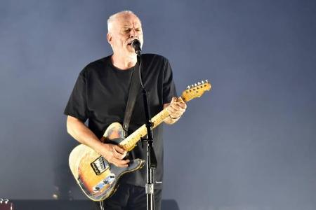 ...sogar die Band um David Gilmour kann vor den Schlagerstars einen Kniefall hinlegen. Pink Floyd wurde tatsächlich schon 19...