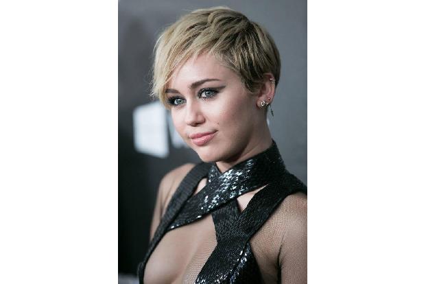 ...soll auch Miley Cyrus amouröse Gefühle für Jared Leto gehegt haben. Beide lieben es schließlich, über Kunst und Musik zu ...
