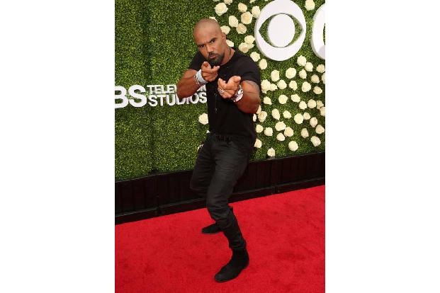 ...allerdings ohne Shemar Moore machen müssen, der 2016 seinen Ausstieg von 'Criminal Minds' bekannt gab. Auf dem Teppich le...