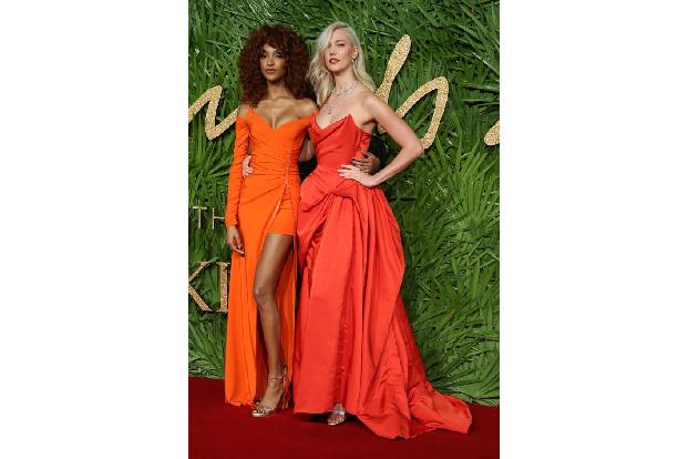 ...diese zwei Beautys wirklich schön: Jourdan Dunn und Karlie Kloss glänzten bei den British Fashion Awards als wahres Dream...