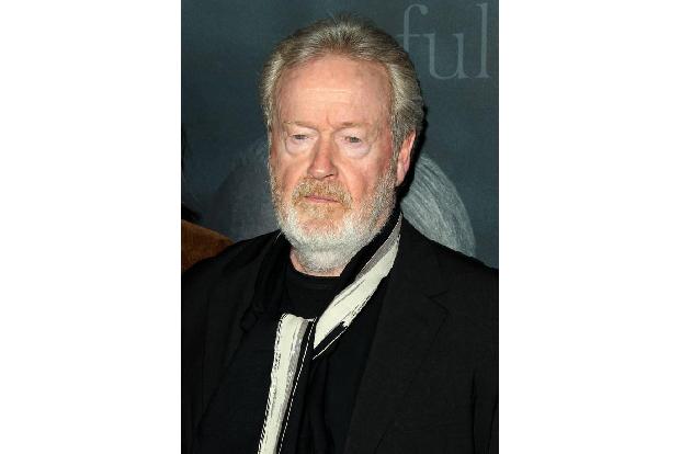 Schon im Vorfeld sorgte 'Alles Geld der Welt' für Aufsehen. Regisseur Ridley Scott entschied sich nämlich dafür, Kevin Space... Schon im Vorfeld sorgte 'Alles Geld der Welt' für Aufsehen. Regisseur Ridley Scott entschied sich nämlich dafür, Kevin Space...