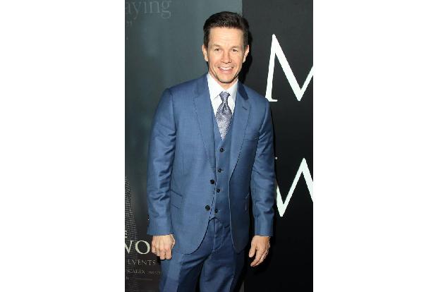 Mark Wahlberg ist bereit für neue Aufgaben. Der Schauspieler will im kommenden Jahr nicht mehr nur vor der Kamera stehen, so... Mark Wahlberg ist bereit für neue Aufgaben. Der Schauspieler will im kommenden Jahr nicht mehr nur vor der Kamera stehen, so...