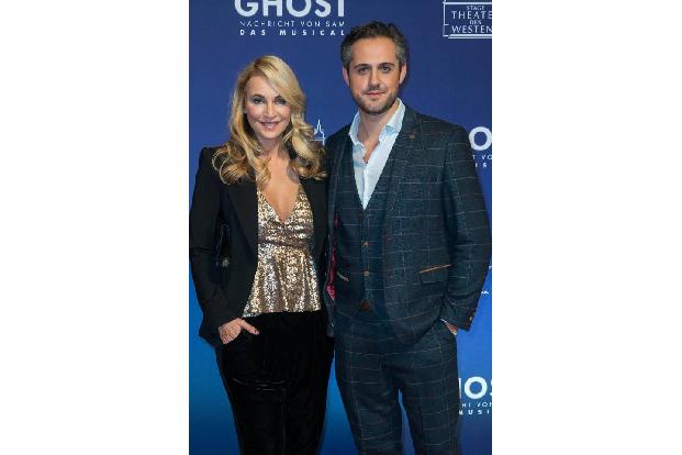 ...man ja kaum fassen. Auch Caroline Beil und Philipp Sattler wirkten harmonisch wie immer. Was wäre das für eine Premiere, ...
