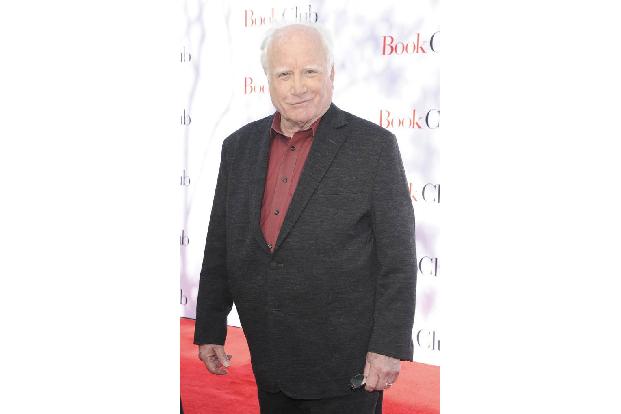 ...Richard Dreyfuss nicht, der den Zuschauern wohl für immer durch 'Der weiße Hai' im Gedächtnis bleiben wird. Auch er hat i...