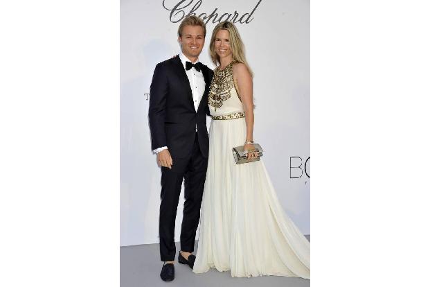 ...der ehemalige Formel-1-Weltmeister Nico Rosberg erschien an der Seite seiner Frau Vivian Sibold. Während sich der Deutsch...