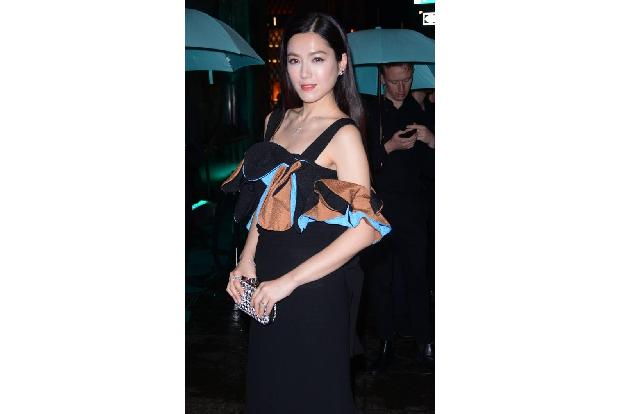 ...Schauspielerin Christine Kuo, die sich die neue Schmuckkollektion ebenfalls nicht entgehen lassen wollte. Ganz ohne Glitz...