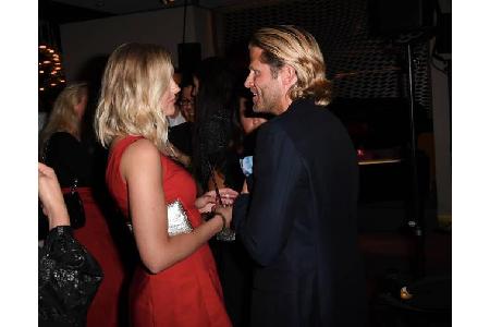 ...Paul 2012 als Rosen-Kavalier die große Liebe suchte, hoffte Erika 2017 auf die letzte Rose von Sebastian Pannek - wurde i...