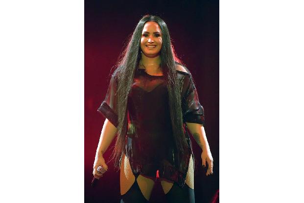 ...schwierigere Rolle spielte ihre Kollegin Demi Lovato in 'Grey's Anatomy'. Die Sängerin stellte eine Patientin dar, die hö...