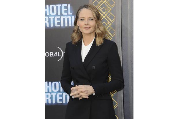 ...auch Jodie Foster: Wer einen Eingriff machen lassen will, soll dies eben tun. Sie selber wolle aber lieber hören: 