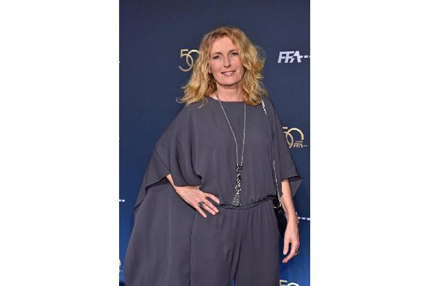 ...auf dem roten Teppich manchmal einen Schwatz mit ihrer Kollegin Maria Furtwängler hält? Immerhin haben beide im gleichen ...