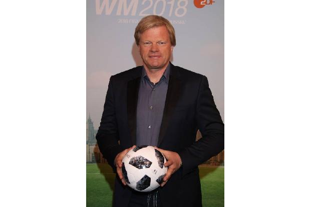 ...Oliver Kahn, Vizeweltmeister von 2002, konnte ein wenig Insiderwissen in die Diskussion bringen. 
