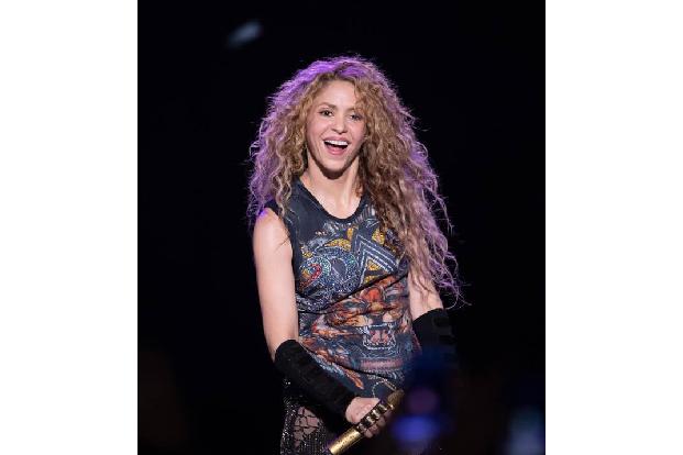 …Shakira und ihr Gatte Gerard Piqué, der beim FC Barcelona mitspielt, genauso ein hübsches Paar. Generell scheint es in der ...