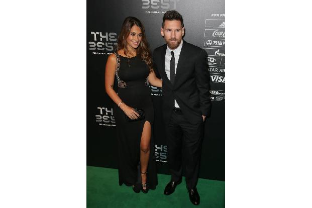 …Lionel Messi und seine 30-jährige Ehefrau Antonella Roccuzzo beweisen. 2012 und 2015 brachte Antonella die beiden gemeinsam...