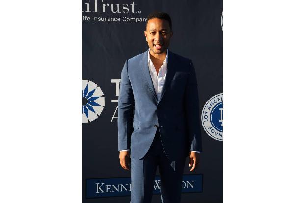 ...John Legend und Chrissy Teigen. Der Schmusesänger hatte seiner Frau 2013 ein zuckersüßes Geschenk gemacht, indem er ihr s...