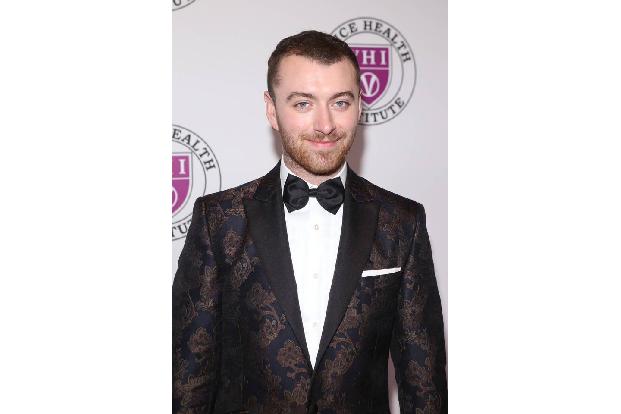 ...Sam Smith, auch wenn die Summe nicht bekannt ist: Nachdem seinem Song 'Stay With Me' starke Ähnlichkeiten zu Tom Pettys '...