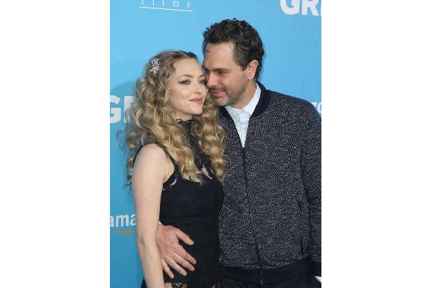 ...alleine nach Los Angeles gereist, sondern gemeinsam mit ihrem Ehemann Thomas Sadoski. Die beiden sind seit März 2017 Elte...