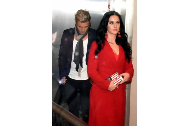 2016 hat alles angefangen - und 2017 war schon wieder Schluss. Katy Perry und Orlando Bloom hatten sich Lebewohl gesagt, bis... 2016 hat alles angefangen - und 2017 war schon wieder Schluss. Katy Perry und Orlando Bloom hatten sich Lebewohl gesagt, bis...
