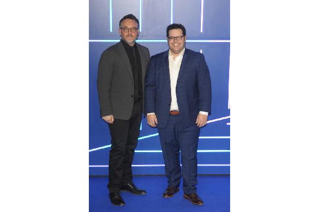 ...waren zur Premiere gekommen, sondern auch zahlreiche hochkarätige Kollegen Steven Spielbergs. 'Jurassic World'-Regisseur ...