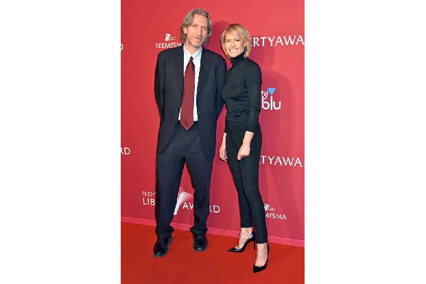 ...waren diese beiden Star-Gäste angereist: Menschenrechtsaktivist John Prendergast und 'House of Cards'-Ikone Robin Wright ...