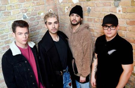 ...kennen wir Tokio Hotel heute. Was für eine Verwandlung: Aus den vier schrillen Teenies sind Erwachsene geworden. Besonder...