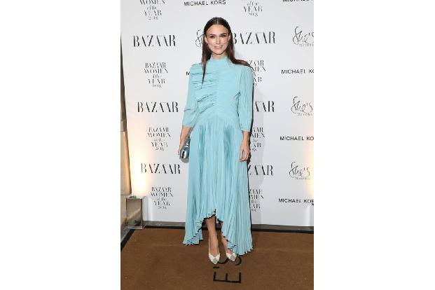 Keira Knightley erhielt den Preis als britische Schauspielerin. Ausgezeichnet wurde sie vor allem dafür, in den letzten drei... Keira Knightley erhielt den Preis als britische Schauspielerin. Ausgezeichnet wurde sie vor allem dafür, in den letzten drei...