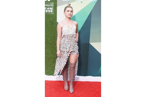 ...Florence Pugh werden, denn der Jungstar startet gerade voll durch. Im Vereinten Königreich ist sie bereits in der spannen...