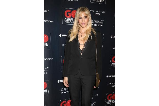 ...dem Look von Schauspielerin und Tänzerin Sofia Boutella – wobei man anmerken könnte, dass ein so heißes Dekolleté viellei...