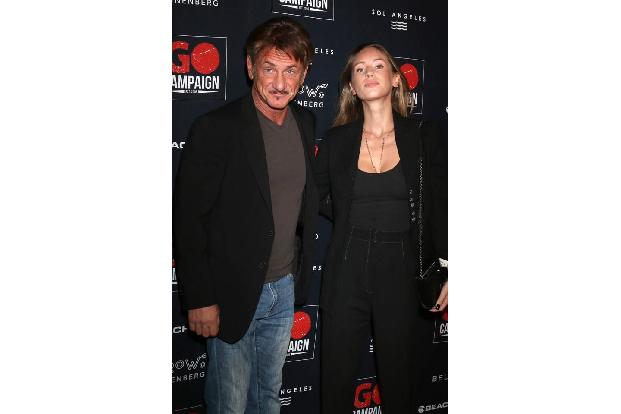 ...waren zugleich am entspanntesten angezogen. Superstar Sean Penn und seine Tochter Dylan hätten in diesen Looks auch ins K...