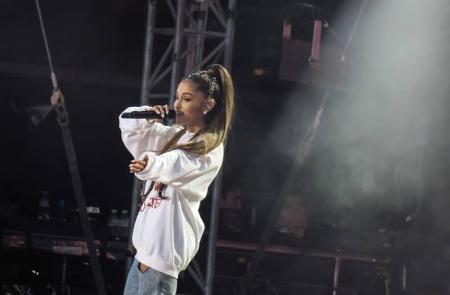 ...Ariana Grande, dementieren bis heute, dass die von ihnen veröffentlichten Bilder echt sind. Die Liste der Opfer liest sic...