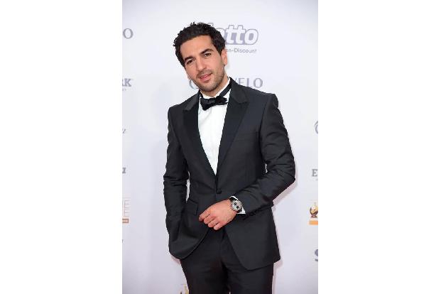 ...Elyas M'Barek nutzte seine Dankesrede als Preisträger für eine emotionale Rede gegen Rassismus und Homophobie. In eine ga...