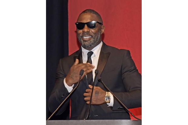Idris Elba ist zurzeit in aller Munde. Denn Gerüchten zufolge könnte er der erste James Bond mit afroamerikanischer Herkunft...