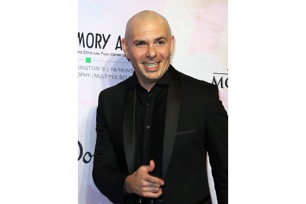 ...zeigte Hip-Hopper Pitbull. Der 37-Jährige stellte seinen Privatjet zur Verfügung, um Krebspatienten aus Puerto Rico in di...