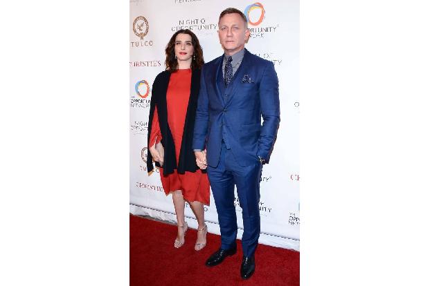 ...Rachel Weisz und Daniel Craig schwebt hingegen noch immer auf Wolke Sieben. Die beiden sind sogar in diesem Jahr Eltern g...