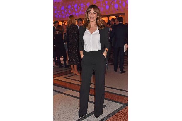 ...Stars aus Kunst und Kultur wie Natalia Avelon, der Schauspielerin aus 'Der Schuh des Manitu'. So entstand eine kunterbunt...